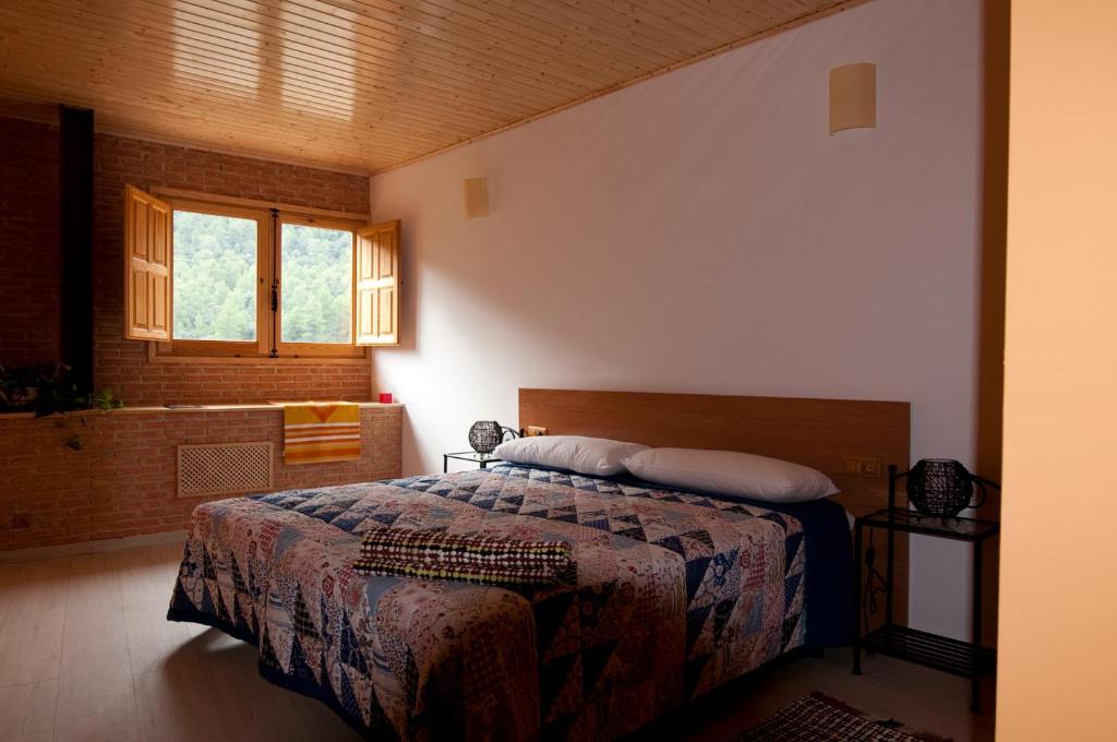 Observatorio De Aves Mas De Bunyol Valderrobres Room photo