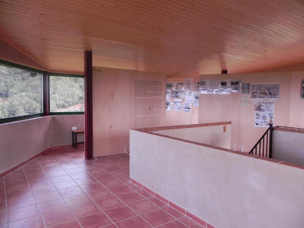 Observatorio De Aves Mas De Bunyol Valderrobres Exterior photo
